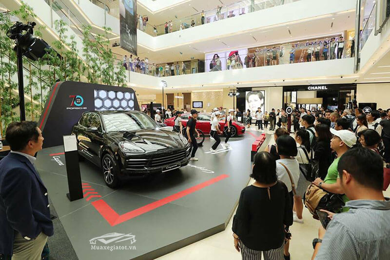 Porsche Cayenne 2025: Giá xe lăn bánh khuyến mãi, Mua bán xe trả góp porsche cayenne 2024 gia xe lan banh khuyen mai mua ban xe tra gop Porsche Cayenne 2025: Giá xe lăn bánh khuyến mãi, Mua bán xe trả góp