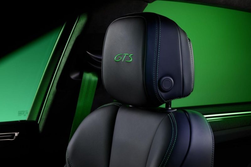 porsche macan 2024 gia xe lan banh khuyen mai mua ban xe tra gop 8 800x533 Porsche Macan 2025: Giá xe lăn bánh khuyến mãi, Mua bán xe trả góp