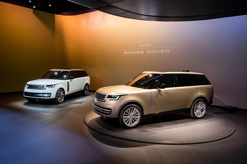 range rover 2024 gia xe lan banh khuyen mai mua ban xe tra gop Range Rover 2025: Giá xe lăn bánh khuyến mãi, Mua bán xe trả góp