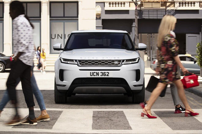 Range Rover Evoque 2025: Giá xe lăn bánh khuyến mãi, Mua bán xe trả góp range rover evoque 2024 gia xe lan banh khuyen mai mua ban xe tra gop 1 Range Rover Evoque 2025: Giá xe lăn bánh khuyến mãi, Mua bán xe trả góp