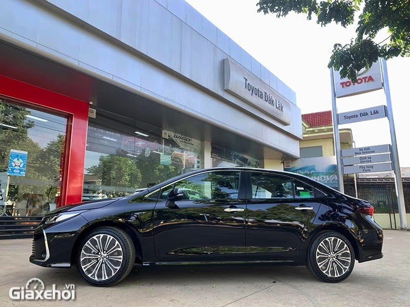 toyota corolla altis 2024 gia xe lan banh khuyen mai mua ban xe tra gop 4 Toyota Corolla Altis 2025: Giá xe lăn bánh khuyến mãi, Mua bán xe trả góp