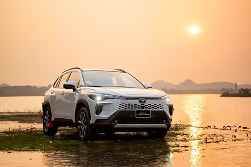 Toyota Corolla Cross 2024: Giá xe lăn bánh khuyến mãi, Mua bán xe trả góp