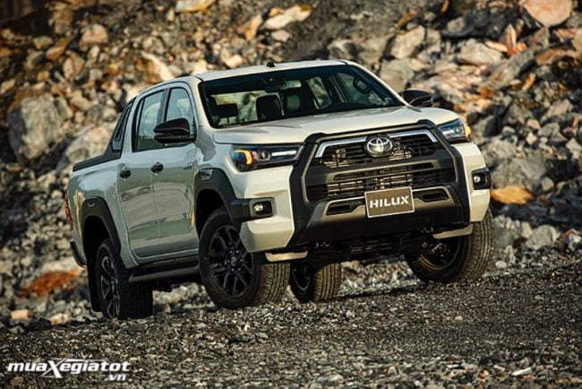 Toyota Hilux 2025: Giá xe lăn bánh khuyến mãi, Mua bán xe trả góp toyota hilux 2024 gia xe lan banh khuyen mai mua ban xe tra gop 1 Toyota Hilux 2025: Giá xe lăn bánh khuyến mãi, Mua bán xe trả góp