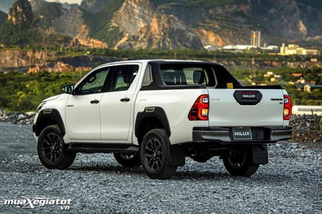 Toyota Hilux 2025: Giá xe lăn bánh khuyến mãi, Mua bán xe trả góp toyota hilux 2024 gia xe lan banh khuyen mai mua ban xe tra gop 3 Toyota Hilux 2025: Giá xe lăn bánh khuyến mãi, Mua bán xe trả góp