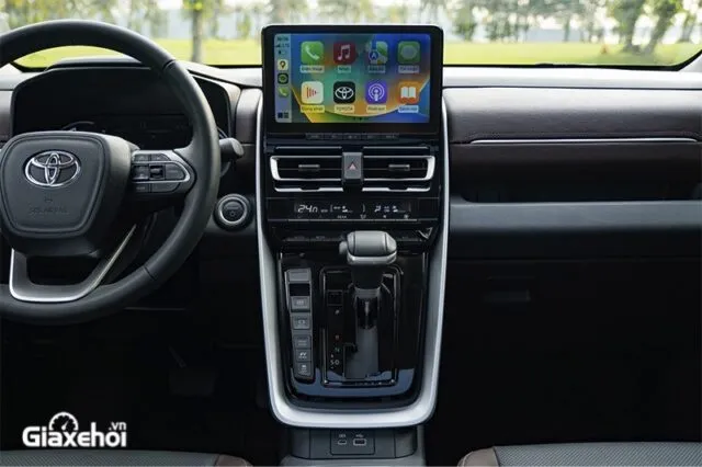 toyota innova cross 2024 gia xe lan banh khuyen mai mua ban xe tra gop 11 Toyota Innova Cross 2025: Giá xe lăn bánh khuyến mãi, Mua bán xe trả góp