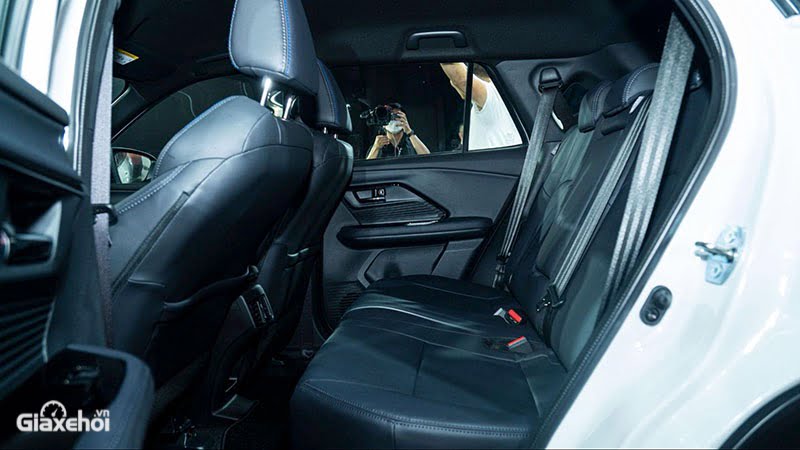 Toyota Yaris Cross 2025: Giá xe lăn bánh khuyến mãi, Mua bán xe trả góp toyota yaris cross 2024 gia xe lan banh khuyen mai mua ban xe tra gop 8 Toyota Yaris Cross 2025: Giá xe lăn bánh khuyến mãi, Mua bán xe trả góp