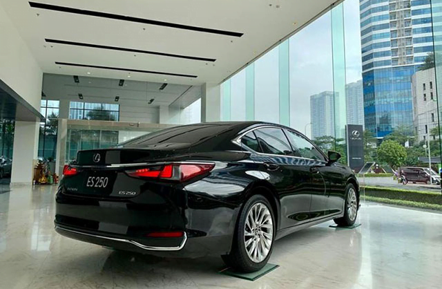 Lexus ES 250 lexus es 250 - Lexus ES 250