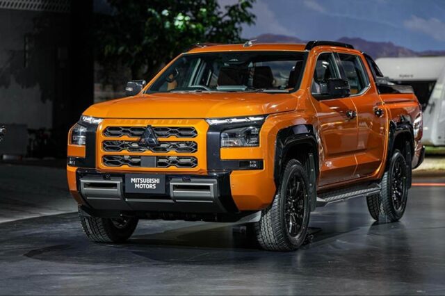 Mitsubishi Triton 2025: Giá xe lăn bánh khuyến mãi, Mua bán xe trả góp mitsubishi triton 2024 gia xe lan banh khuyen mai mua ban xe tra gop 1 Mitsubishi Triton 2025: Giá xe lăn bánh khuyến mãi, Mua bán xe trả góp