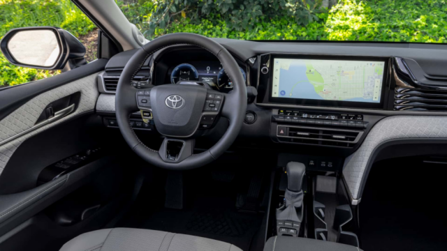 Toyota Camry 2025: Giá xe lăn bánh khuyến mãi, Mua bán xe trả góp toyota camry 2025 gia xe lan banh khuyen mai mua ban xe tra gop 7 Toyota Camry 2025: Giá xe lăn bánh khuyến mãi, Mua bán xe trả góp