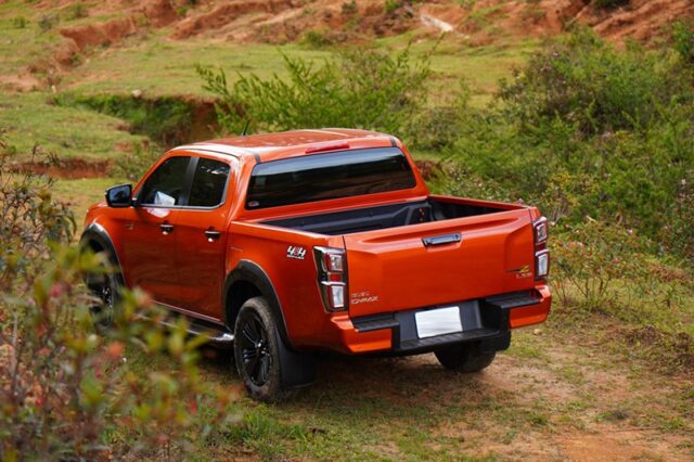 danh gia isuzu d max 2021 ban tai manh me voi muc gia hop ly 4 Đánh giá Isuzu D-Max 2021: Bán tải mạnh mẽ với mức giá hợp lý