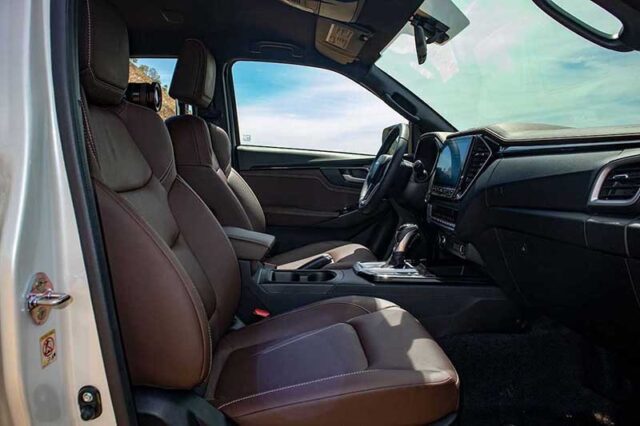 danh gia isuzu d max 2021 ban tai manh me voi muc gia hop ly 6 Đánh giá Isuzu D-Max 2021: Bán tải mạnh mẽ với mức giá hợp lý