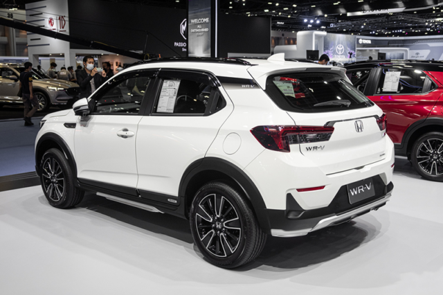 Đánh giá xe Honda WR-V 2025: Khi nào bán tại Việt Nam? danh gia xe honda wr v 2025 khi nao ban tai viet nam 3 Đánh giá xe Honda WR-V 2025: Khi nào bán tại Việt Nam?