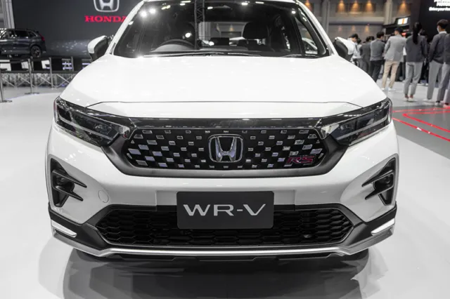 Đánh giá xe Honda WR-V 2025: Khi nào bán tại Việt Nam? danh gia xe honda wr v 2025 khi nao ban tai viet nam 9 Đánh giá xe Honda WR-V 2025: Khi nào bán tại Việt Nam?