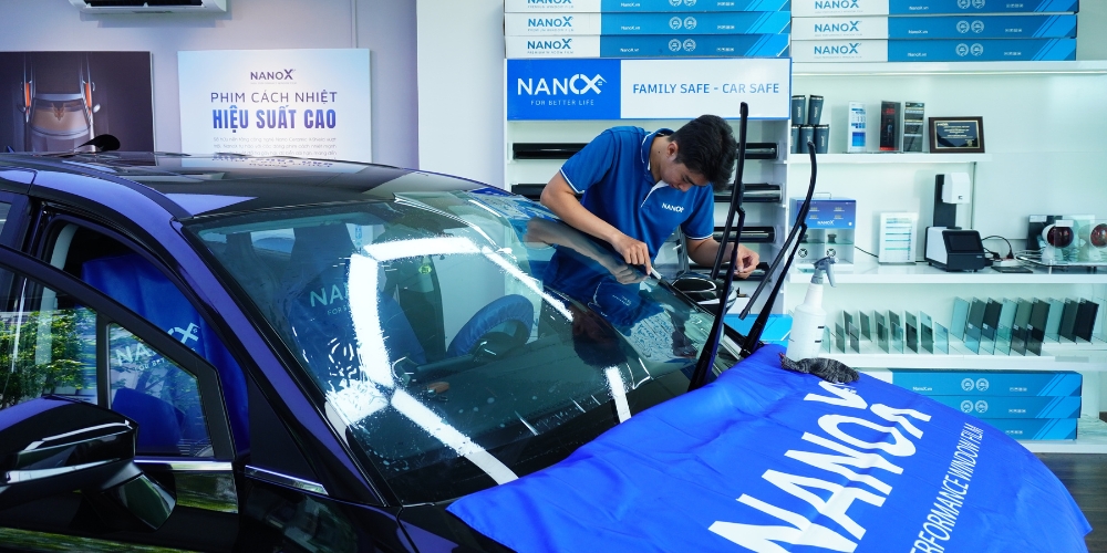 Lợi ích vượt trội của việc dán phim cách nhiệt kính lái ô tô image3 Lợi ích vượt trội của việc dán phim cách nhiệt kính lái ô tô